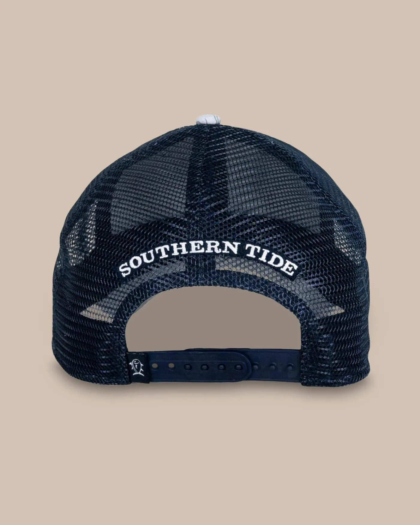 Discount Southern Tide Change Your Altitude Print Performance Trucker Seagull Grey